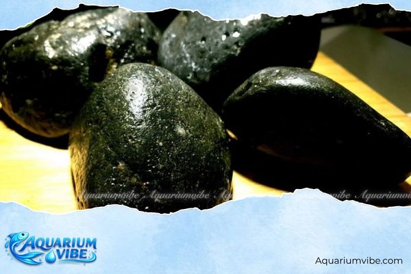 Đá cuội đen 1 Nguồn gốc của đá cuội đen